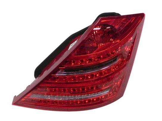 Mercedes Tail Light Assembly - Passenger Side Outer 2218201464 - ULO 1072002